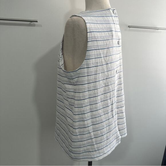 Calvin Klein Size M White Blue Striped Top NWT Back Buttons Business Casual Chic - Picture 5 of 12